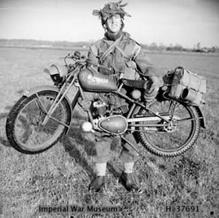 Royal Enfield Model RE 'Flying Flea'_4ever Style